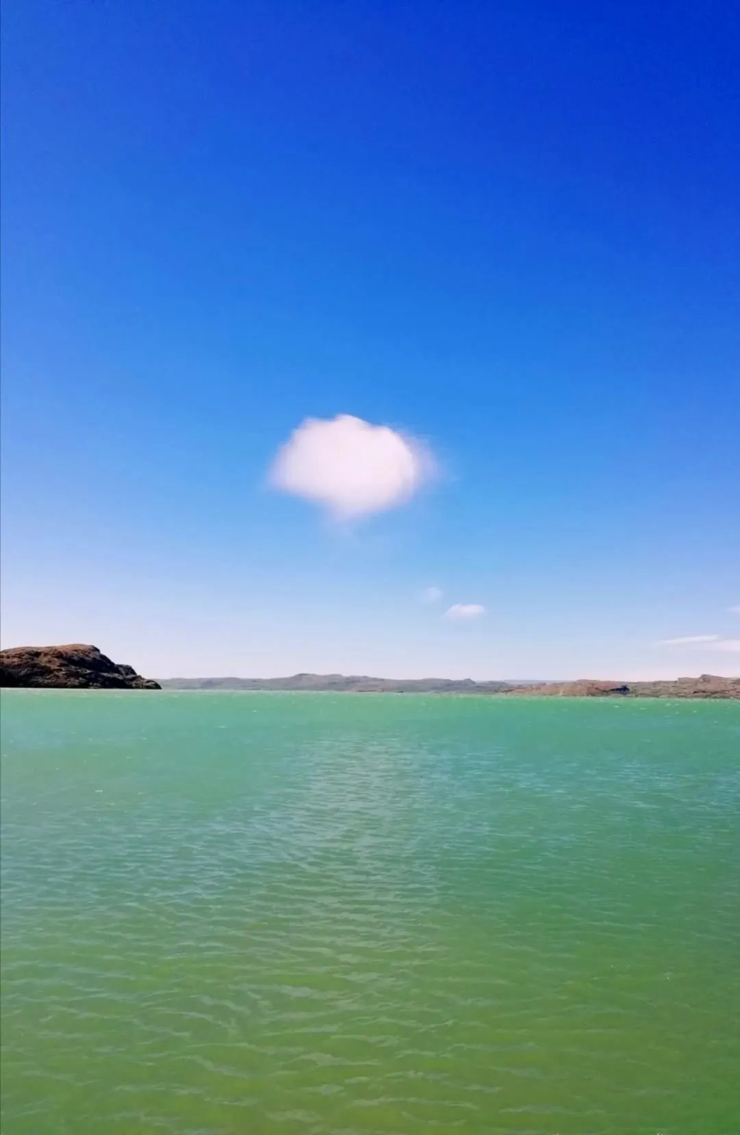 Movimiento I: Nube solitaria mirando al Chelenko